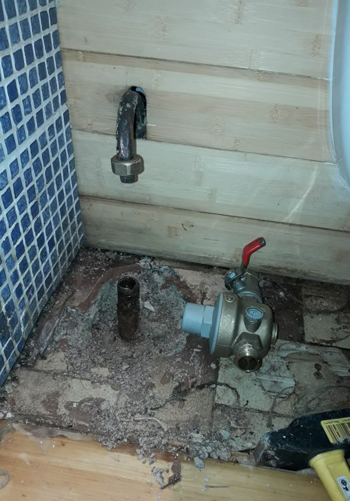Réparation de fuite sur tuyau d'alimentation d'eau aux Pennes Mirabeau