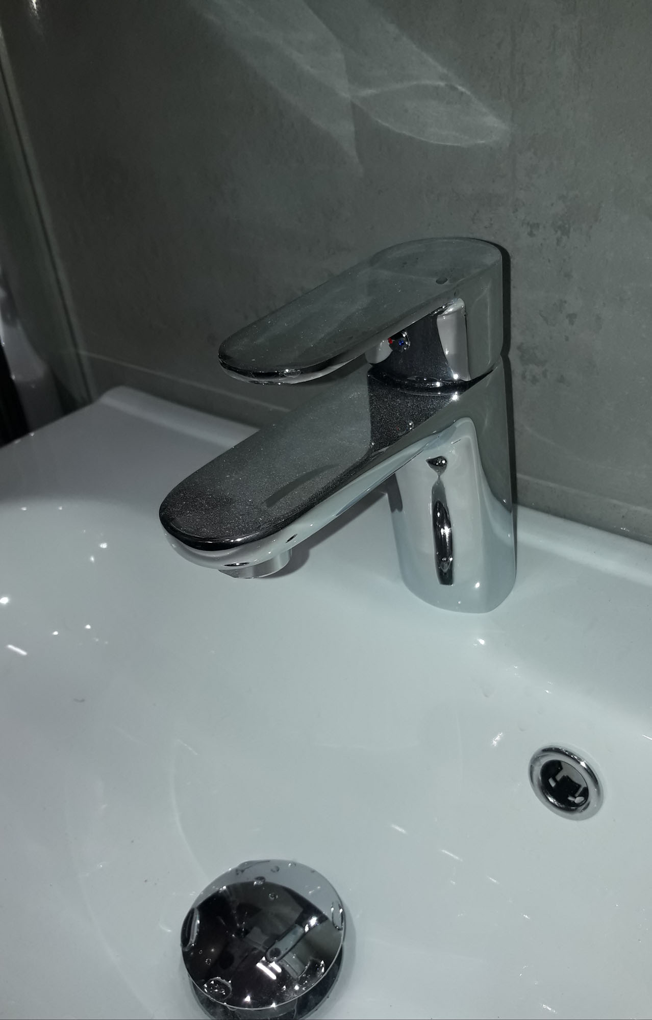 Remplacement de robinet mitigeur lavabo à Cabries