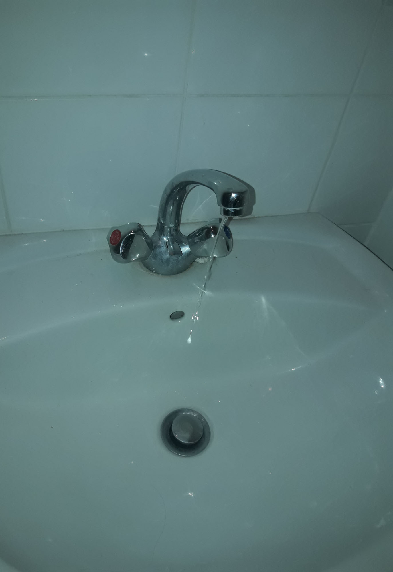 Remplacement de robinet mitigeur lavabo a Aix en provence