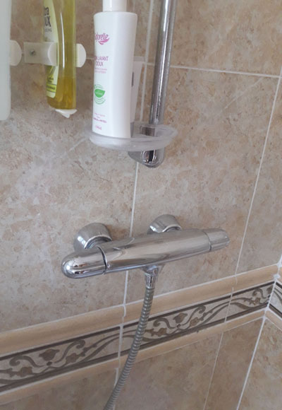 Changement du robinet thermostatique de la douche a Bouc Bel Air